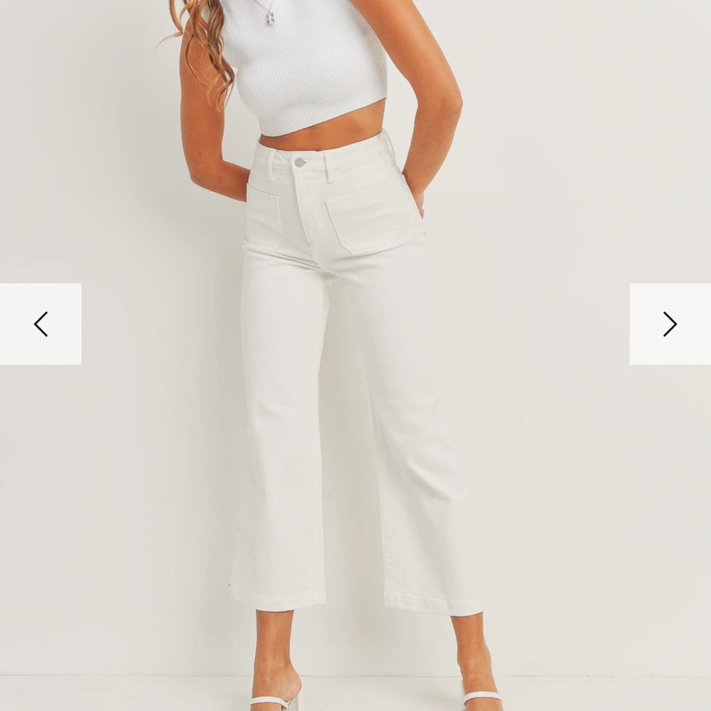 JUST BLACK DENIM: High rise, flared crop ivory denim pant, size 24